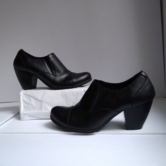 Jaclyn Smith Black Slip On Western Style Booties with Cuban Heel Sz 9.5M - Picture 5 of 9